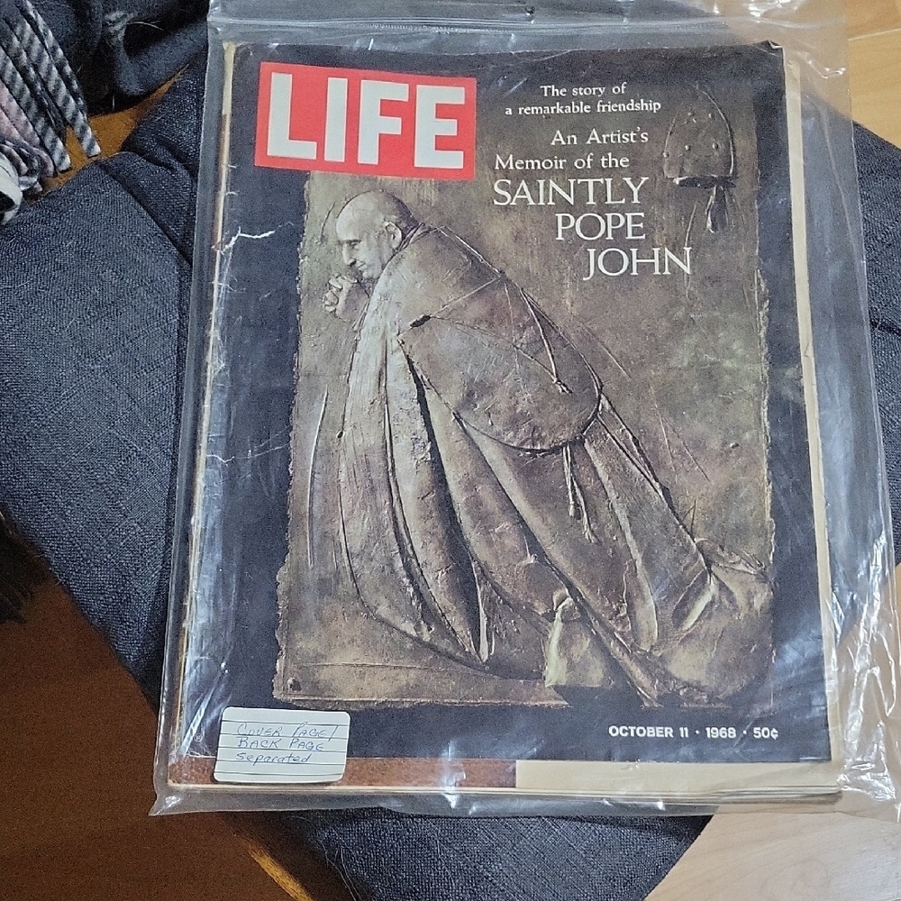 Vintage~ 1968 ~LIFE Magazine ~- Saintly Pope John Cover